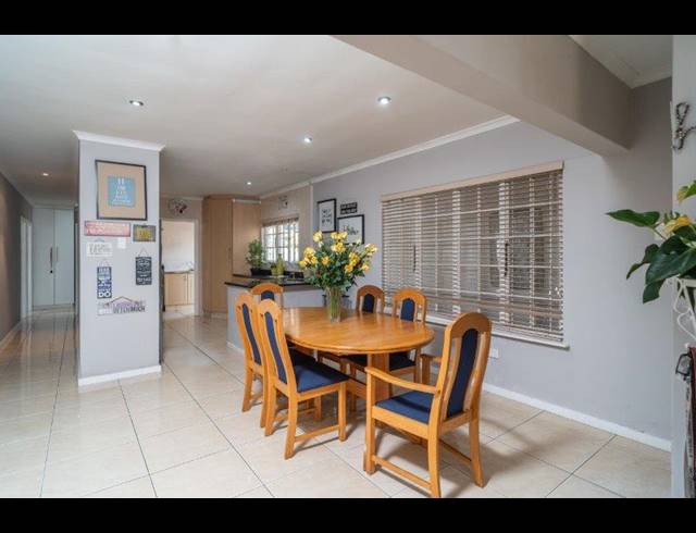 4 BEDROOM SIMPLEX RENTED IN DAWNCLIFFE